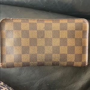 Authentic vintage damier ebene zippie